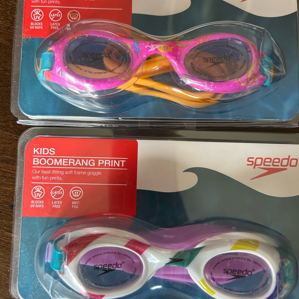 Lot of (2) speedo kids boomerang print goggles NEW!